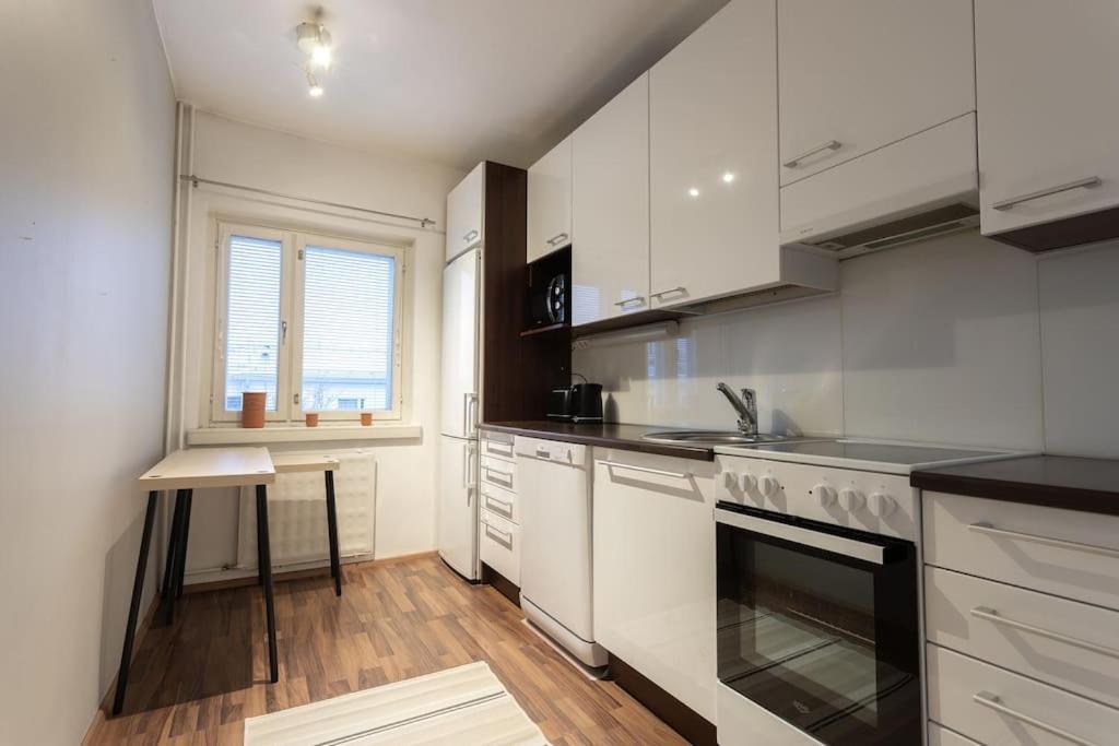 Apartamento Tilava Huoneisto Helsingissa Helsinki Exterior foto