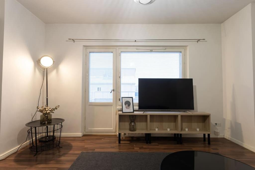 Apartamento Tilava Huoneisto Helsingissa Helsinki Exterior foto
